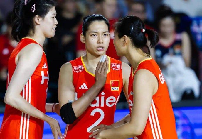 仅得1分，李盈莹被弃用，原因找到，谁注意她举动，赵勇不该犯错